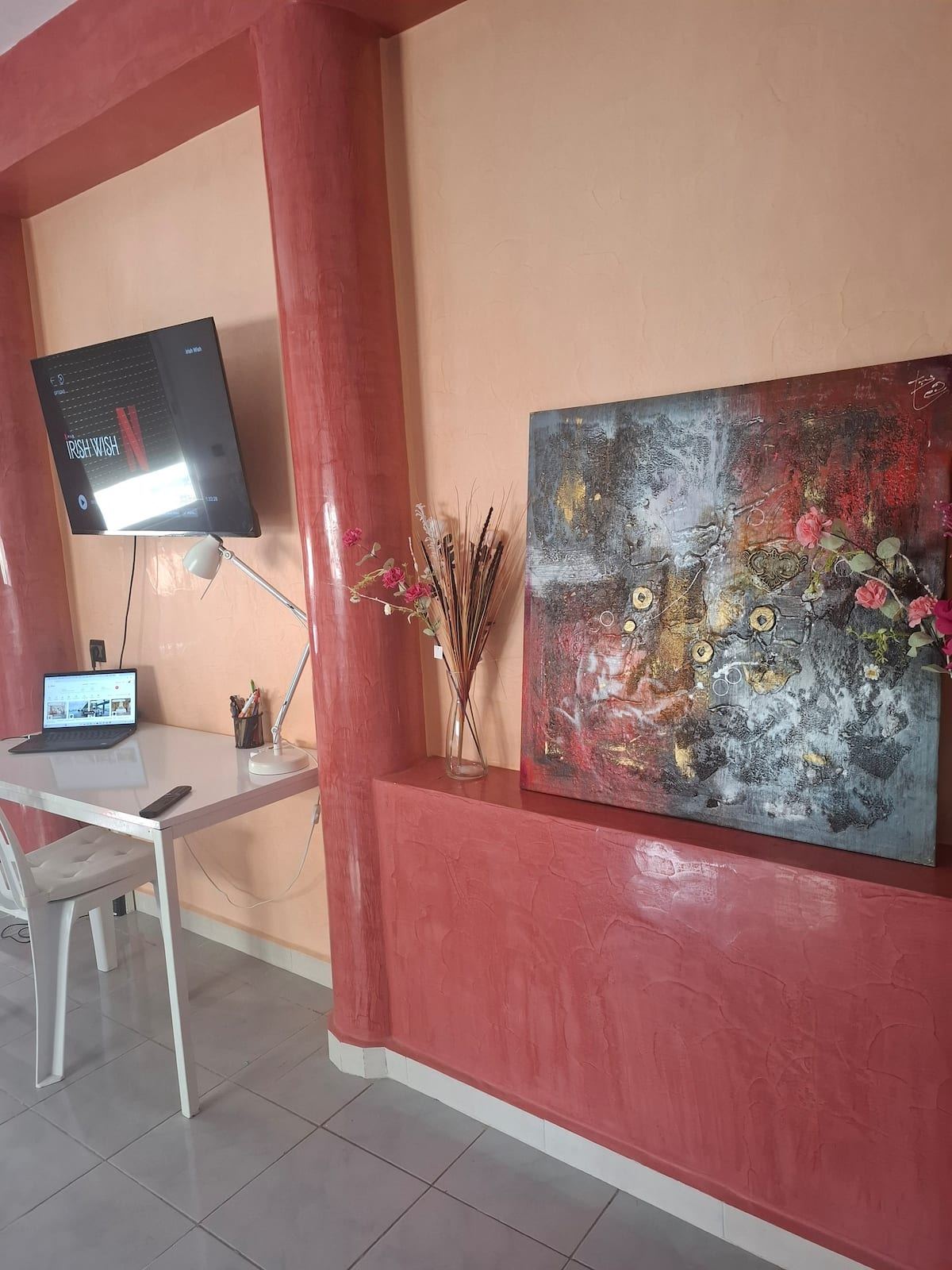 Room near the TGV station — 4