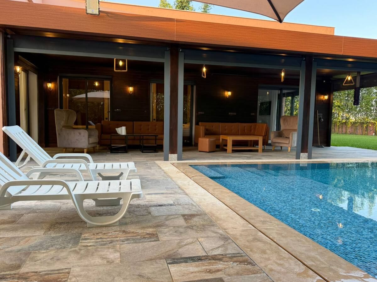 Farmhouse with private pool — 58